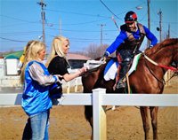 Learn When to Bet on a Horse Using Body Language